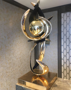 Elegant kinetic bronze sculpture "Golden Taurus" by Gianfranco Meggiato - BOCCARA ART Online Store